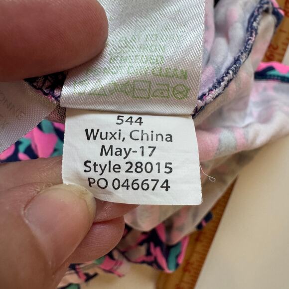 Lilly Pulitzer Tala Romper in Navy Lobstah Roll Print Medium EUC Beach Cruise - Picture 9 of 10